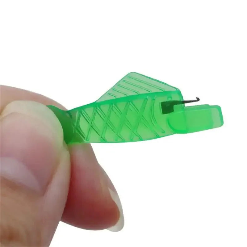 Mini Automatic Needle Threader – Easy Hook Quick Changer