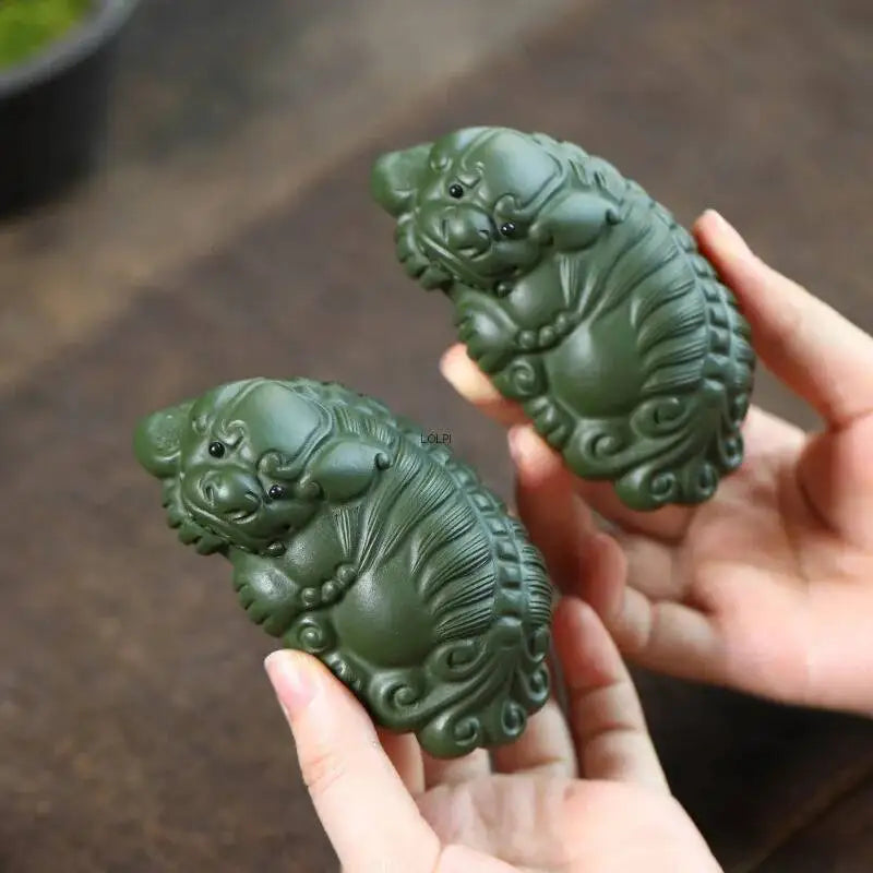 Zisha Tea Pet Pixiu Ornament Dark Green Clay Wealth-attracting Lion Tea Set Sculpture Craft Oasis Select