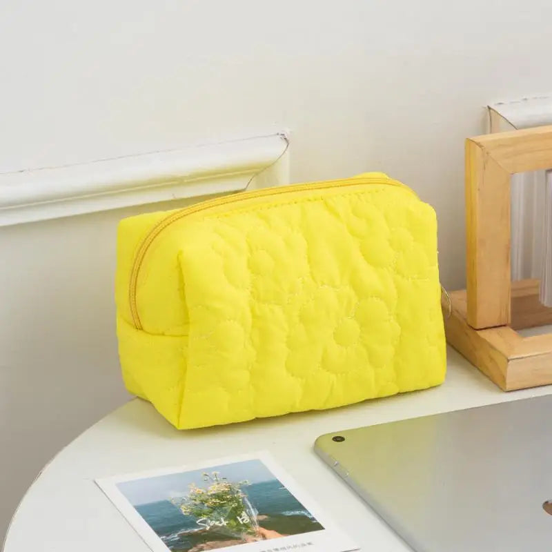 Fashion Candy Color Large Capacity Travel Makeup Bag Women Quilted Flower Storage Bag Portable Toilet Bag Oasis Select Yellow