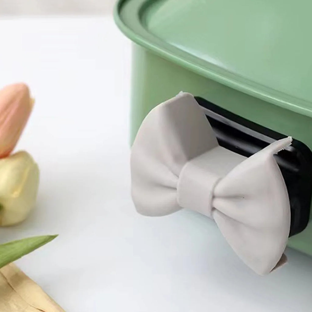 Creative Bow Tie Heat Insulation Clip, Anti-scald High-temperature Resistant Silicone Pot Ear Cover, OPP Bag Oasis Select