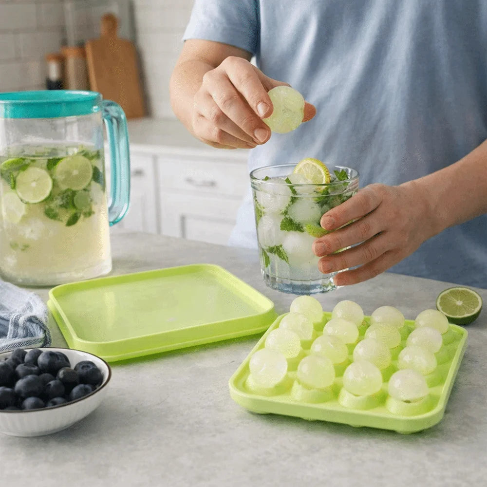 Large Capacity Food-Grade Ice Cube Mold Non-stick 16 Cavity Ice Ball Mold Press Type with Lid and Box Baby Food Mold Summer Oasis Select