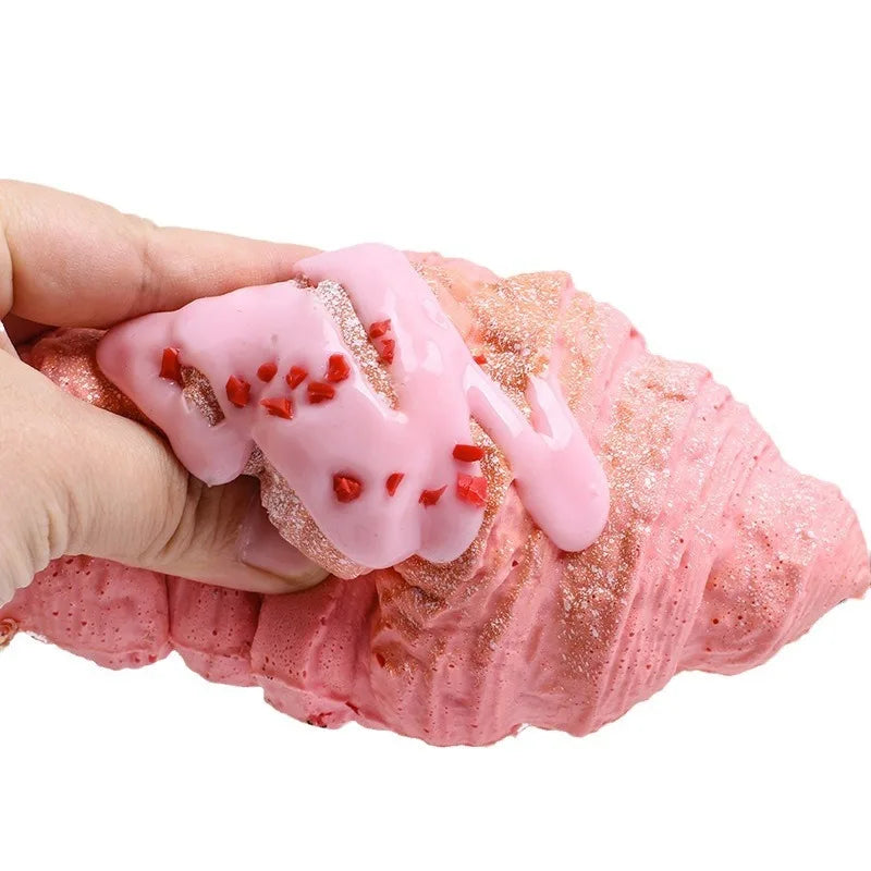 Simulated Croissant Squishy Slow Rising Toy, Scented Bread Stress Relief Model Food Prop Fidget Toy Vent and Decompress Oasis Select