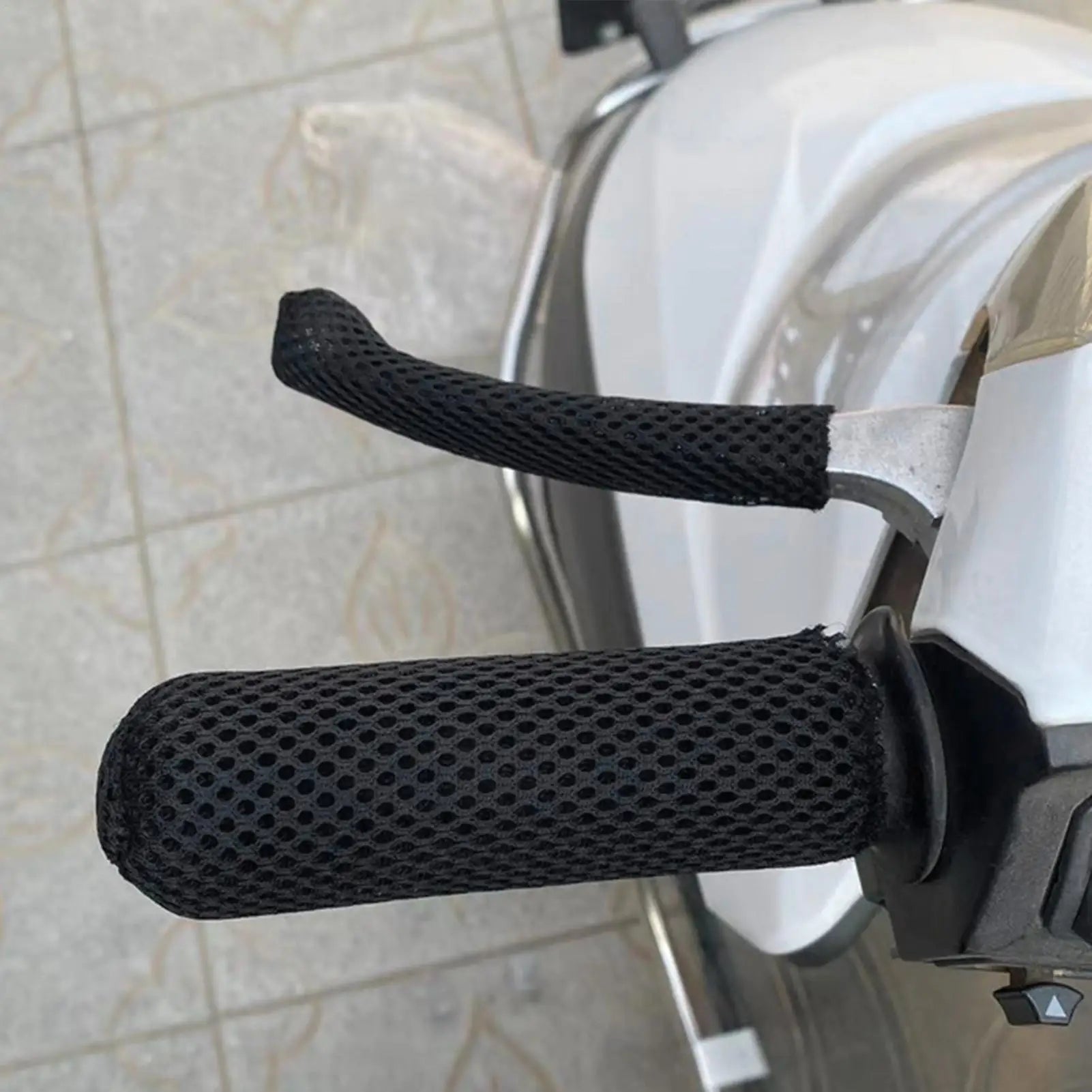 Motorcycle Handle Cover Non-Slip Breathable Sleeve Ice Silk Hand Grip Sleeve Universal Summer Electric Tricycle Handle Cover Oasis Select