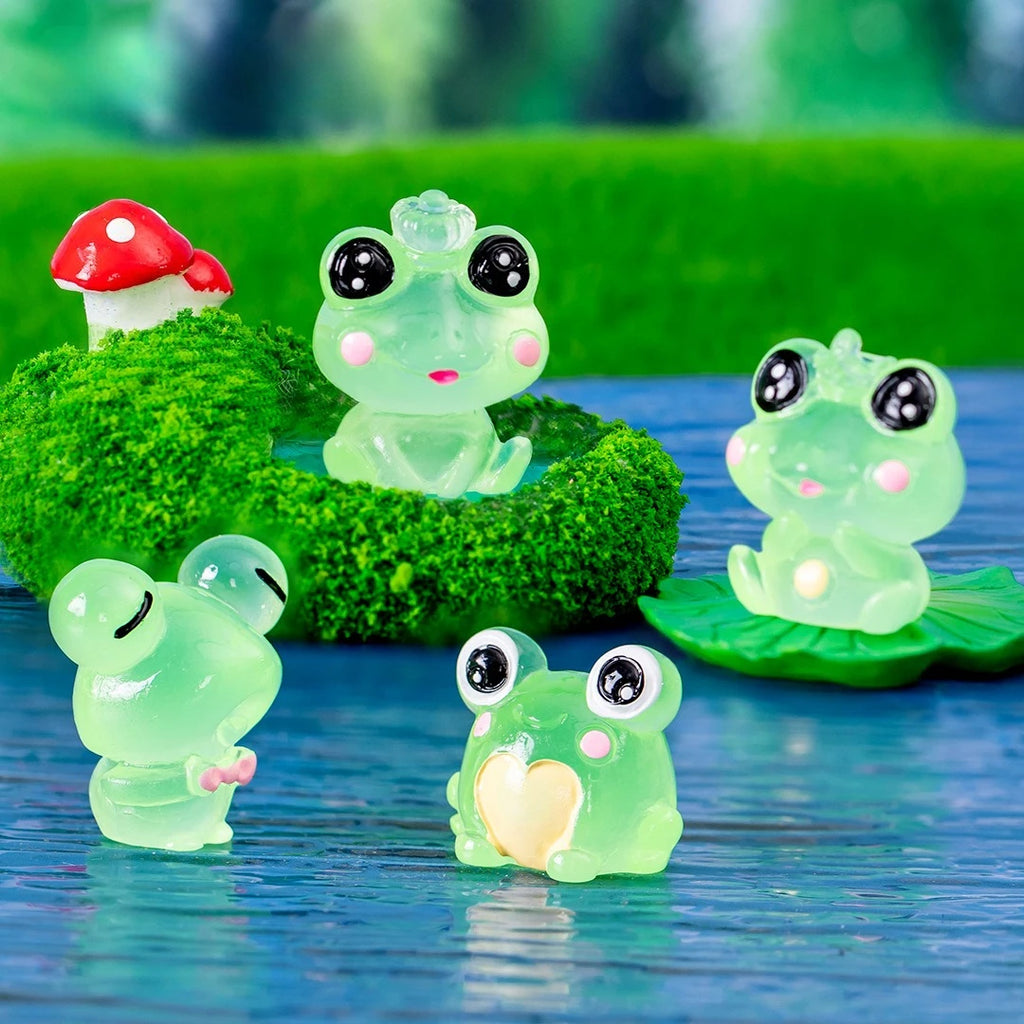 Micro Landscape Creative Cute Glow-in-the-dark Frog Doll Decoration Accessories Resin Crafts Car Desktop Widget Oasis Select