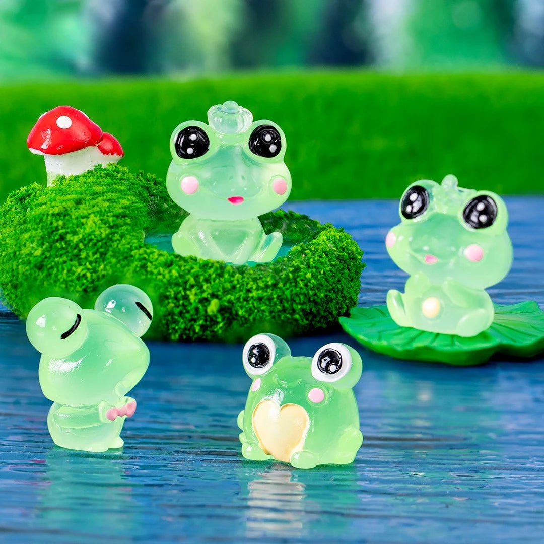 Micro Landscape Creative Cute Glow-in-the-dark Frog Doll Decoration Accessories Resin Crafts Car Desktop Widget Oasis Select