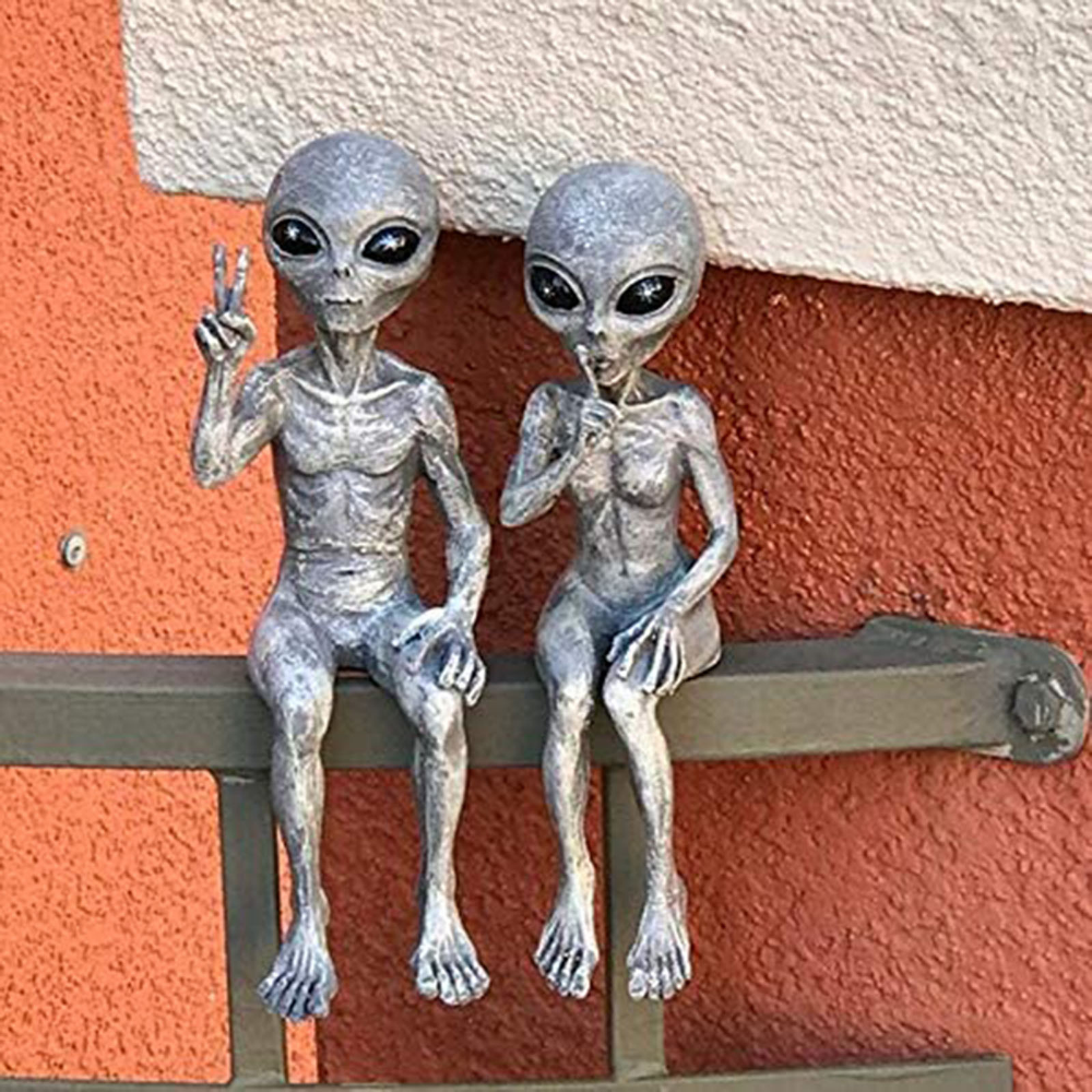 Alien Garden Figurine Set – Resin Statue for Indoor/Outdoor Garden Figurine Set Oasis Select